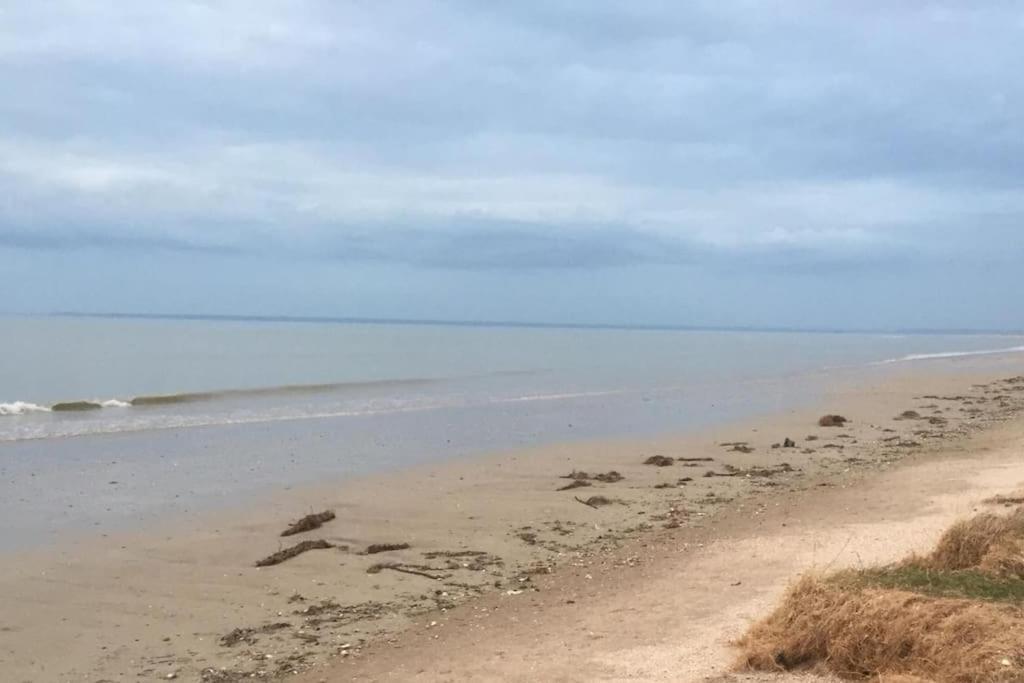 Vue Mer Pour Une Escale En Baie Du Mt-St-Michel Cherrueix Eksteriør bilde